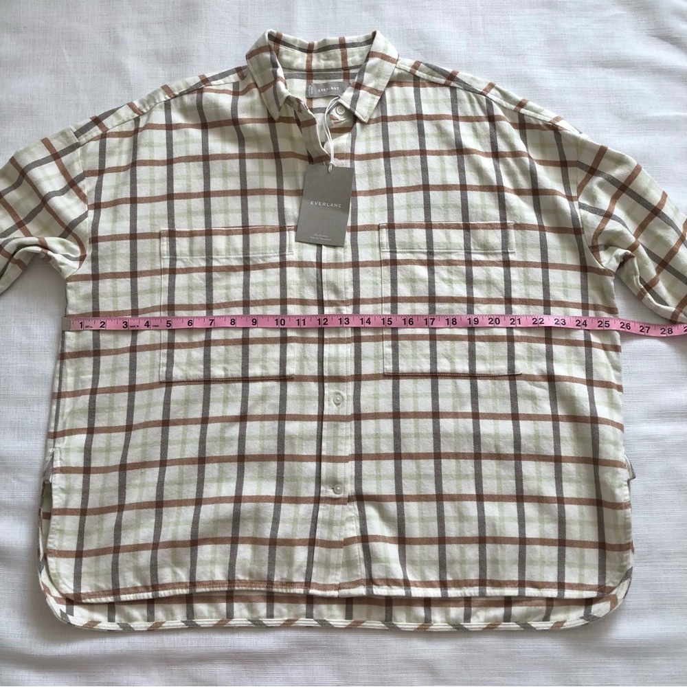 NWT Everlane The Boxy Flannel Green Brown Plaid Button Up Shirt Top Size Medium - Picture 12 of 13